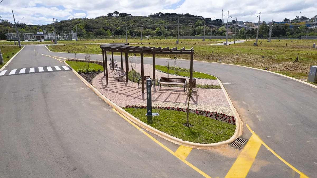Praças temáticas — praça das sensações e praça da amizade